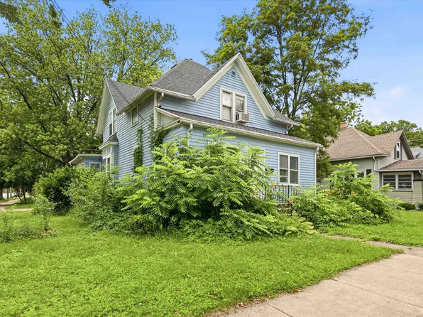 1103 N Division St, Appleton, WI 54911