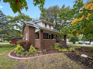 401 S 3rd St, Saint Joseph, IL 61873