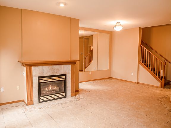 5th image of 310 227th Ln NE