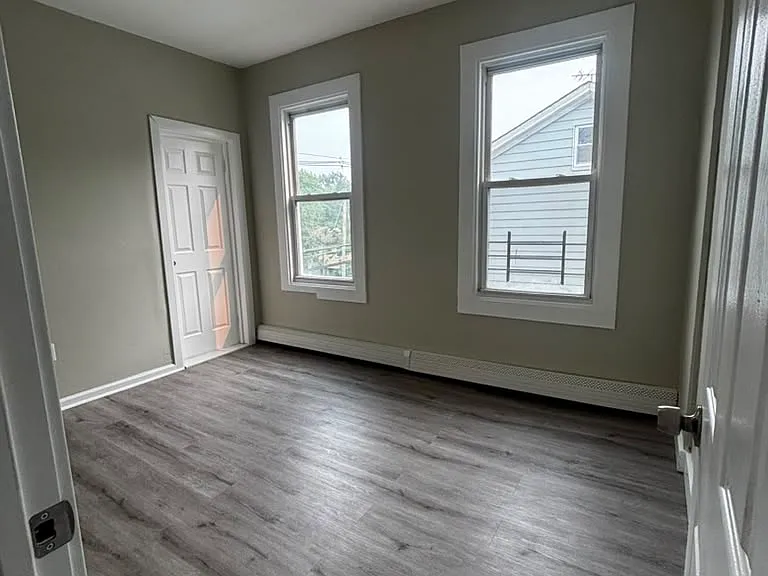 27 N Munn Ave #2 — Photo 5