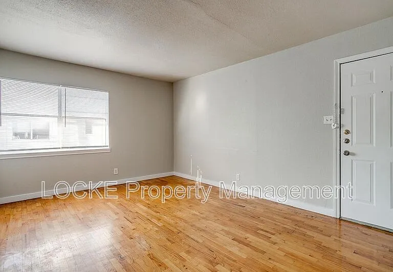 3417 S University Dr #C — Photo 14
