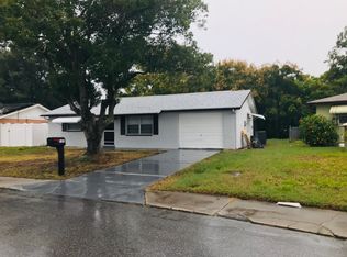 11905 Meadow Dr, Pt Richey, FL 34668