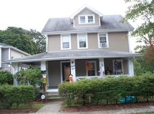 55 Terrace Ave, Rochelle Park, NJ 07662