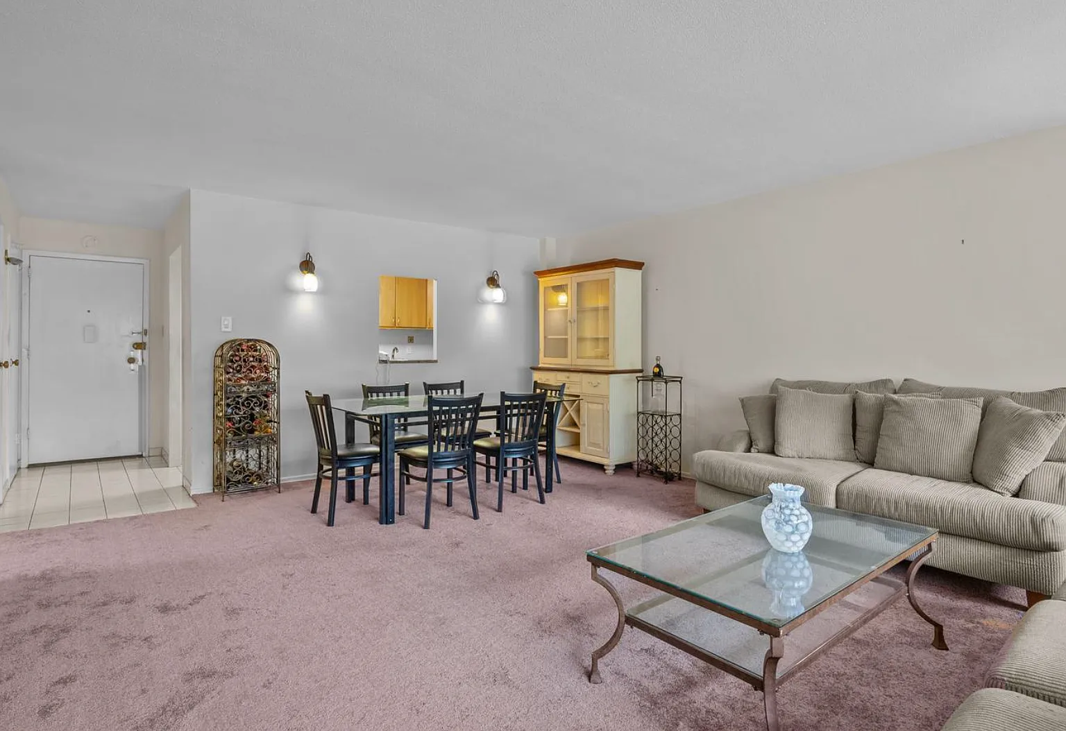 1 bed, 784 sqft, $1,625 — Photo 4