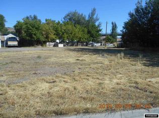 639 W State St, Rawlins, WY 82301