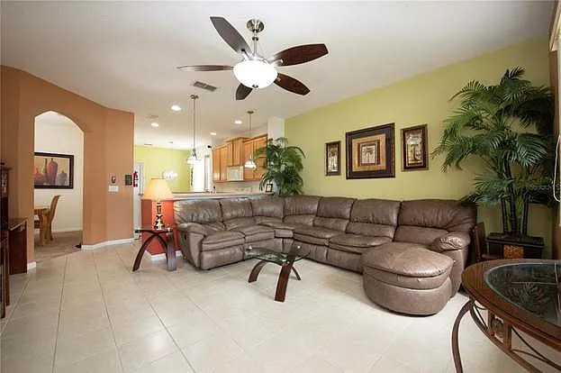 2920 Willow Creek Ln — Photo 55