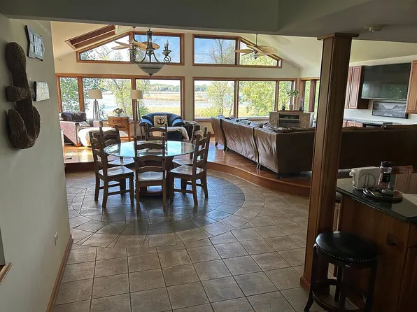 11501 Lakeview Rd, Richmond, IL 60071