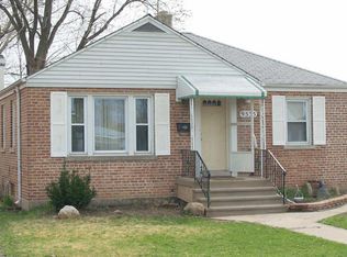 9535 Britta Ave, Melrose Park, IL 60131
