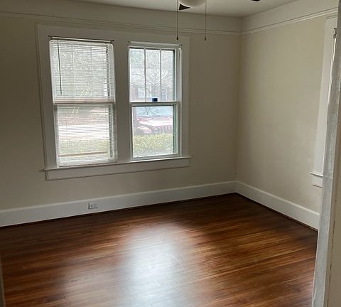2nd image of 3331 Prentice Ave
