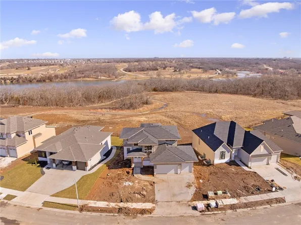 14187 S Houston St, Olathe, KS 66061