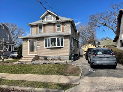 2465 Grand Ave, Bellmore, NY, 11710