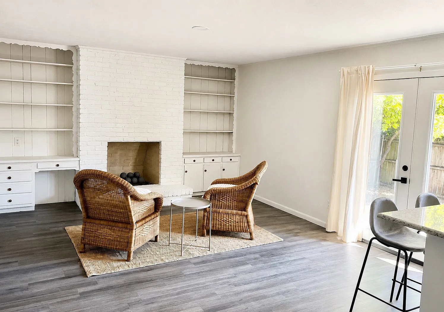 2 bed, 1348 sqft, $2,550 — Photo 1