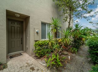 3164 Laurel Ridge Cir, Riviera Beach, FL 33404