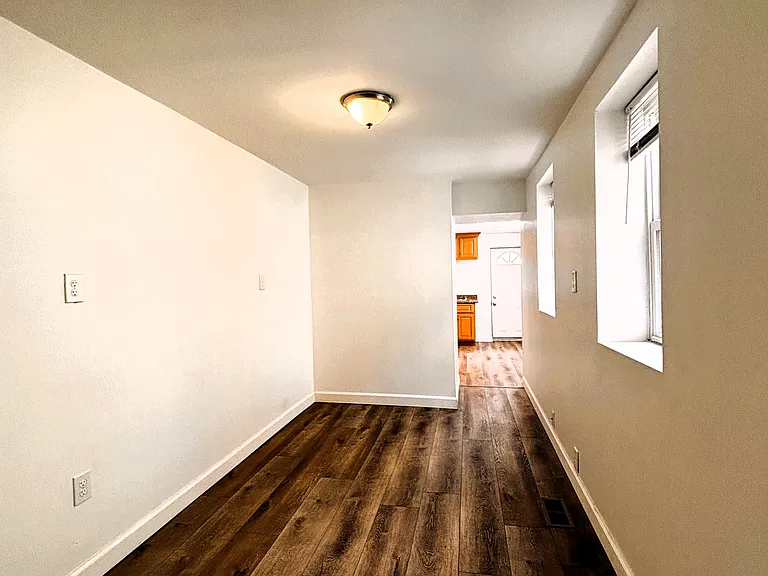 1714 E Pratt St — Photo 4