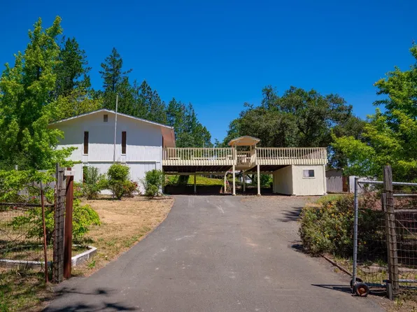 320 Brookside Drive, Angwin, CA 94508