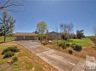 1736 Country Dr, Ojai, CA 93023