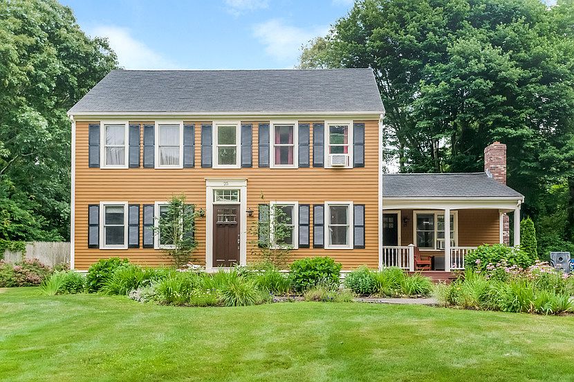 1st image of 25 Turnberry Dr