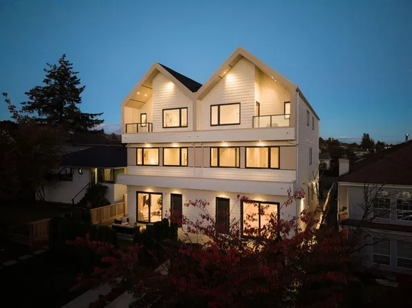 1458 Rosser Ave #1, Burnaby, BC V5C 5C8