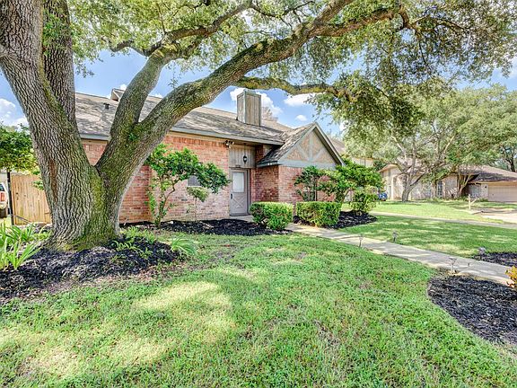 3rd image of 14919 James River Ln