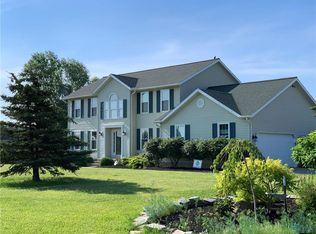 14321 Cross Creek Rd, Bowling Green, OH 43402