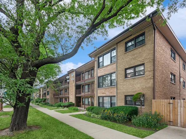 4825 N Harlem Ave #3, Chicago, IL 60656
