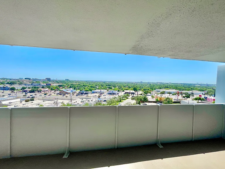 7039 San Pedro Ave #704 — Photo 19