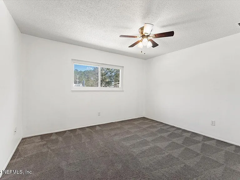 8140 Sutton Pl E — Photo 19