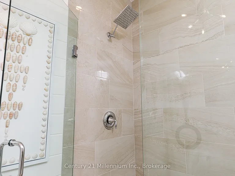 103 White Oak Cres — Photo 22