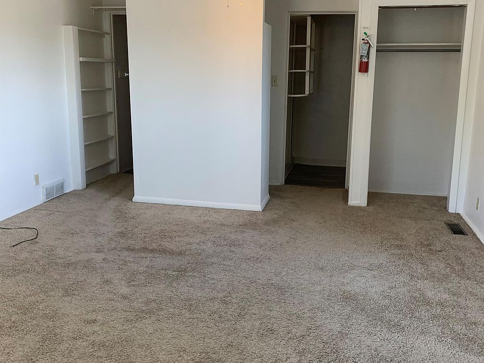 2nd image of 1099 Marine St #10