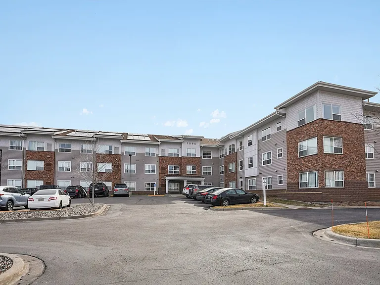 Sarazin Flats II — Photo 8
