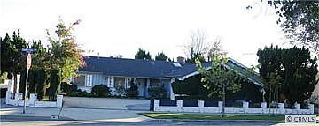 1st image of 2732 E Carnival Ave