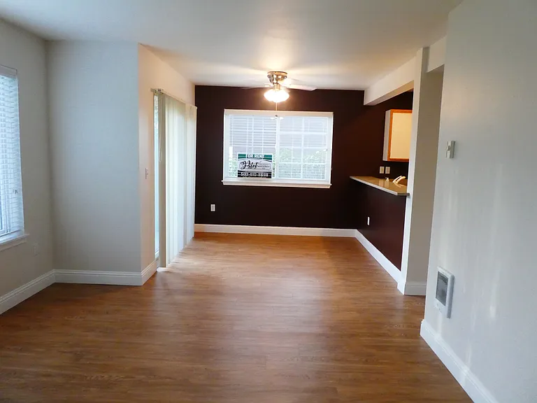 7123 SW Sagert St — Photo 5