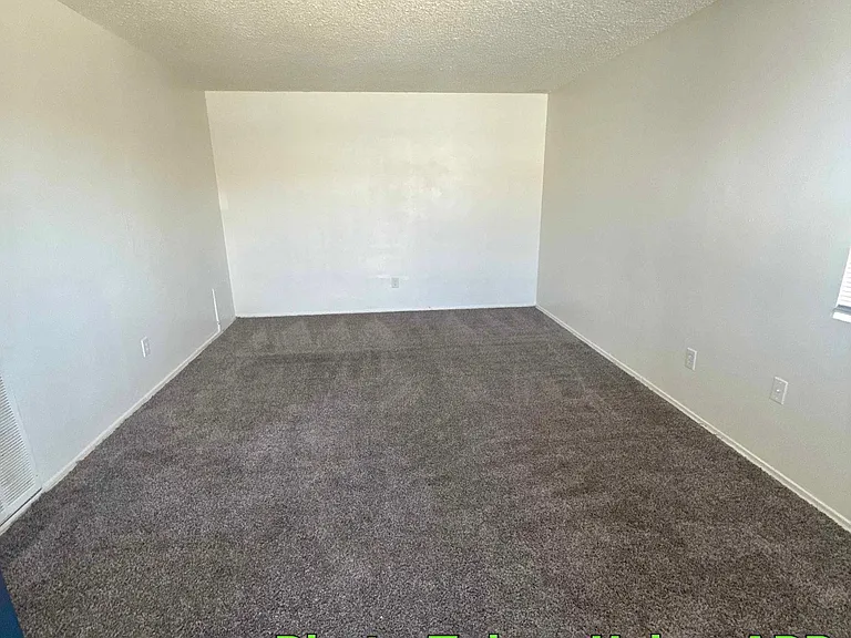 500 Francis St #11 — Photo 4