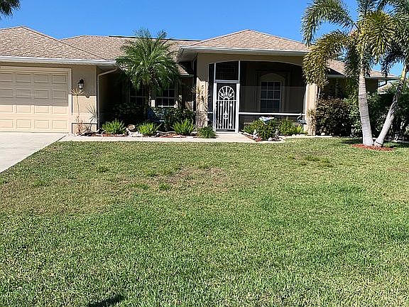 2nd image of 512 SE 9th Pl
