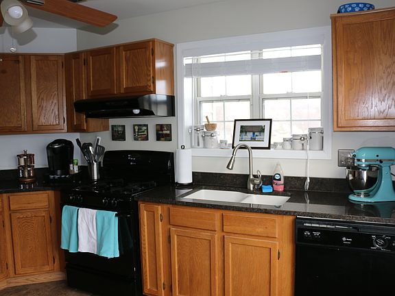 4th image of 294 Sheffield Dr #19032