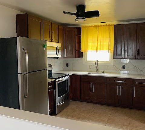 4th image of 211 Hill Ave Floor 1