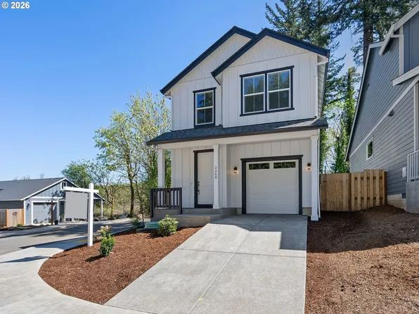 2260 NE 207th Pl, Fairview, OR 97024