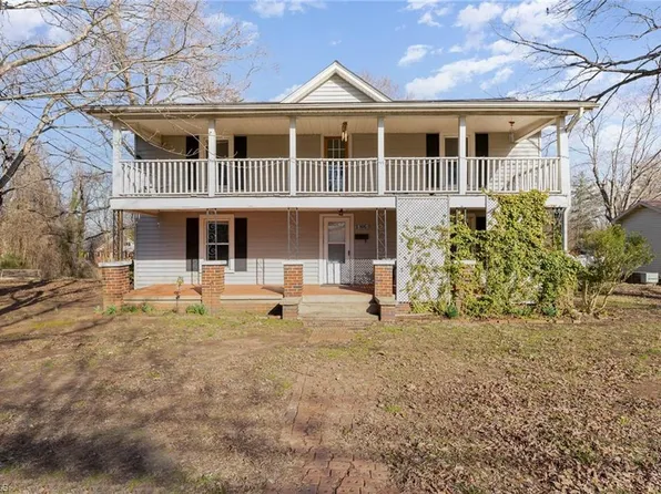 305 S Ayersville Rd, Mayodan, NC 27027