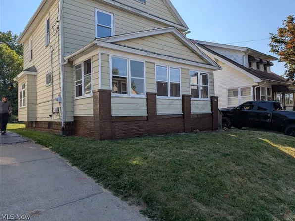 127 Courtland Ave, Campbell, OH 44405