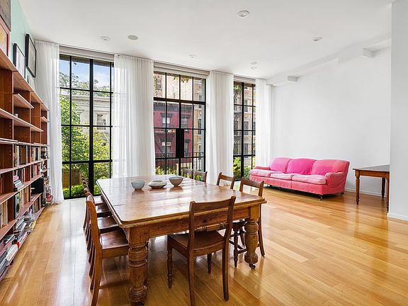 3rd image of 259 E 7th St APT 3E