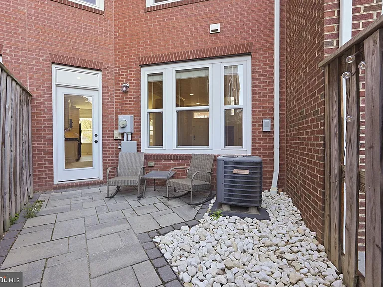 8923 Quarry Rd — Photo 40