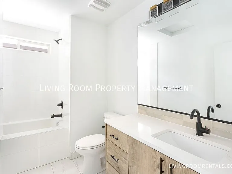 7731 N Decatur St — Photo 12