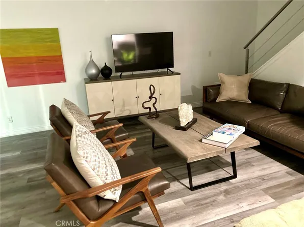 1204 Landsburn Cir, Thousand Oaks, CA 91361