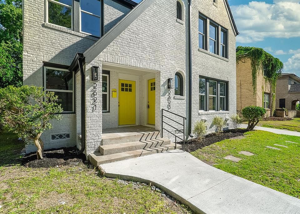 1st image of 2621 Palm St #1-2