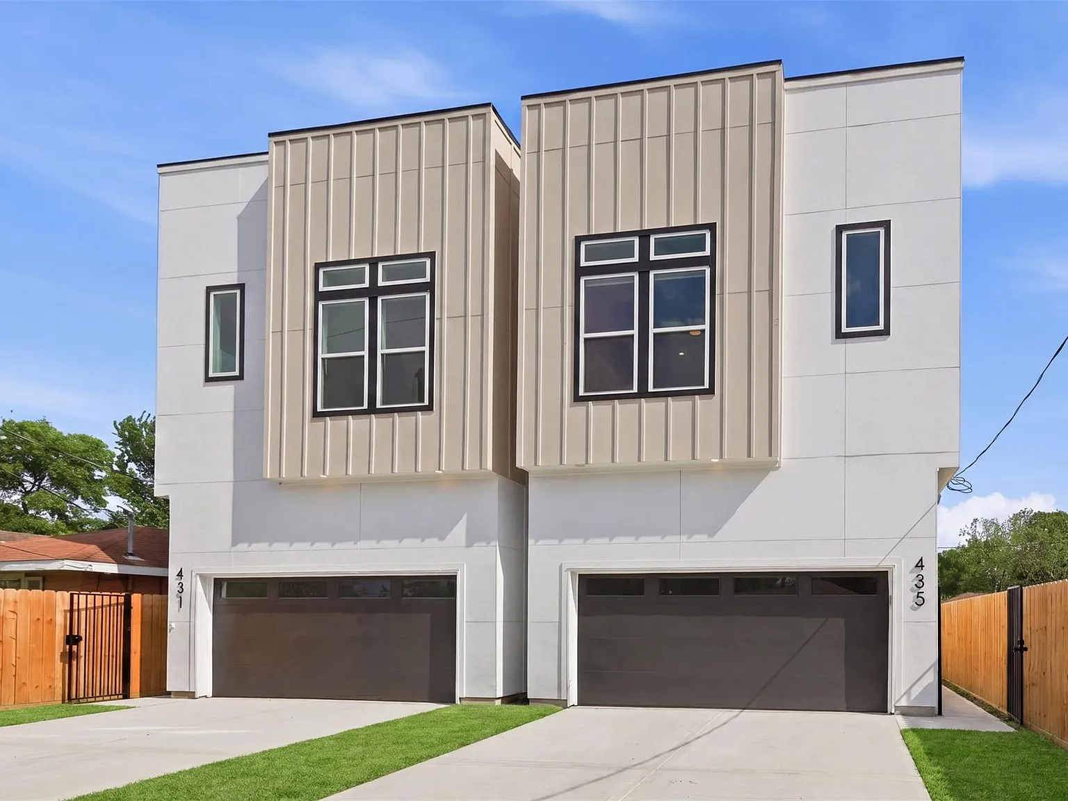 3 bed, 2.5 bath, 1909 sqft, $2,600 — Photo 2