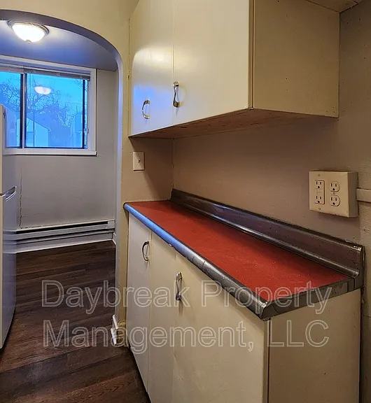 1258 10th St N #2 — Photo 7