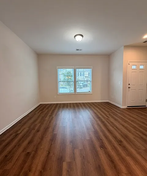 1192 Deep Creek Rd — Photo 3
