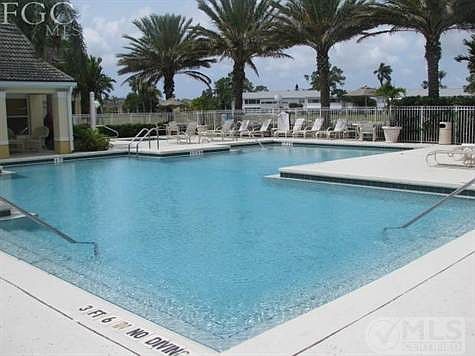 3rd image of 12640 Equestrian Cir APT 1909