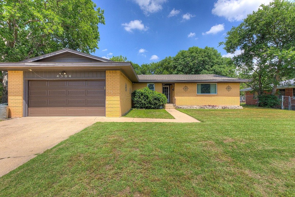 4104 Arroyo Trl, Lake Worth, TX 76135 Zillow