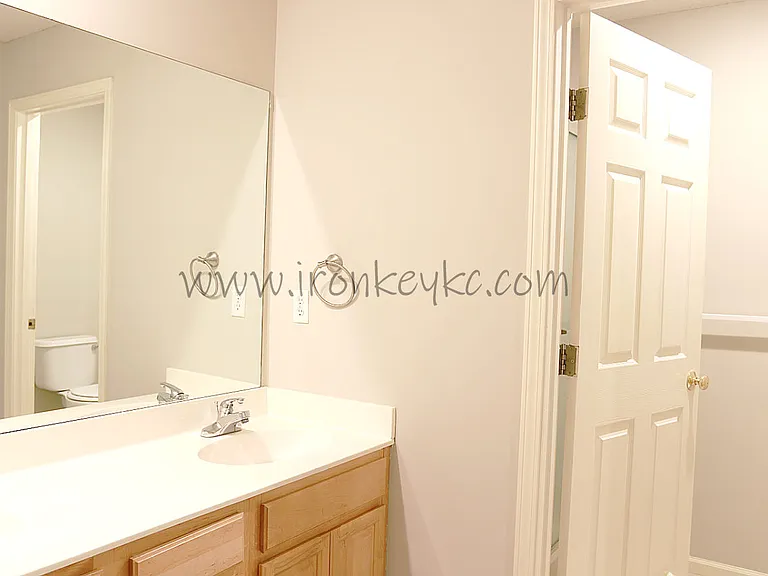 9221 Boehm Dr — Photo 16